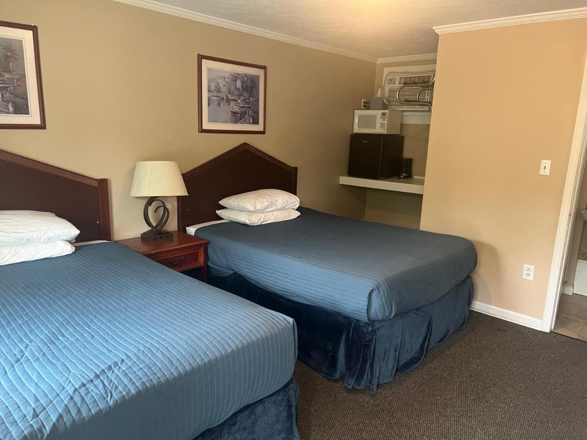 Steelhead Motel 2*
